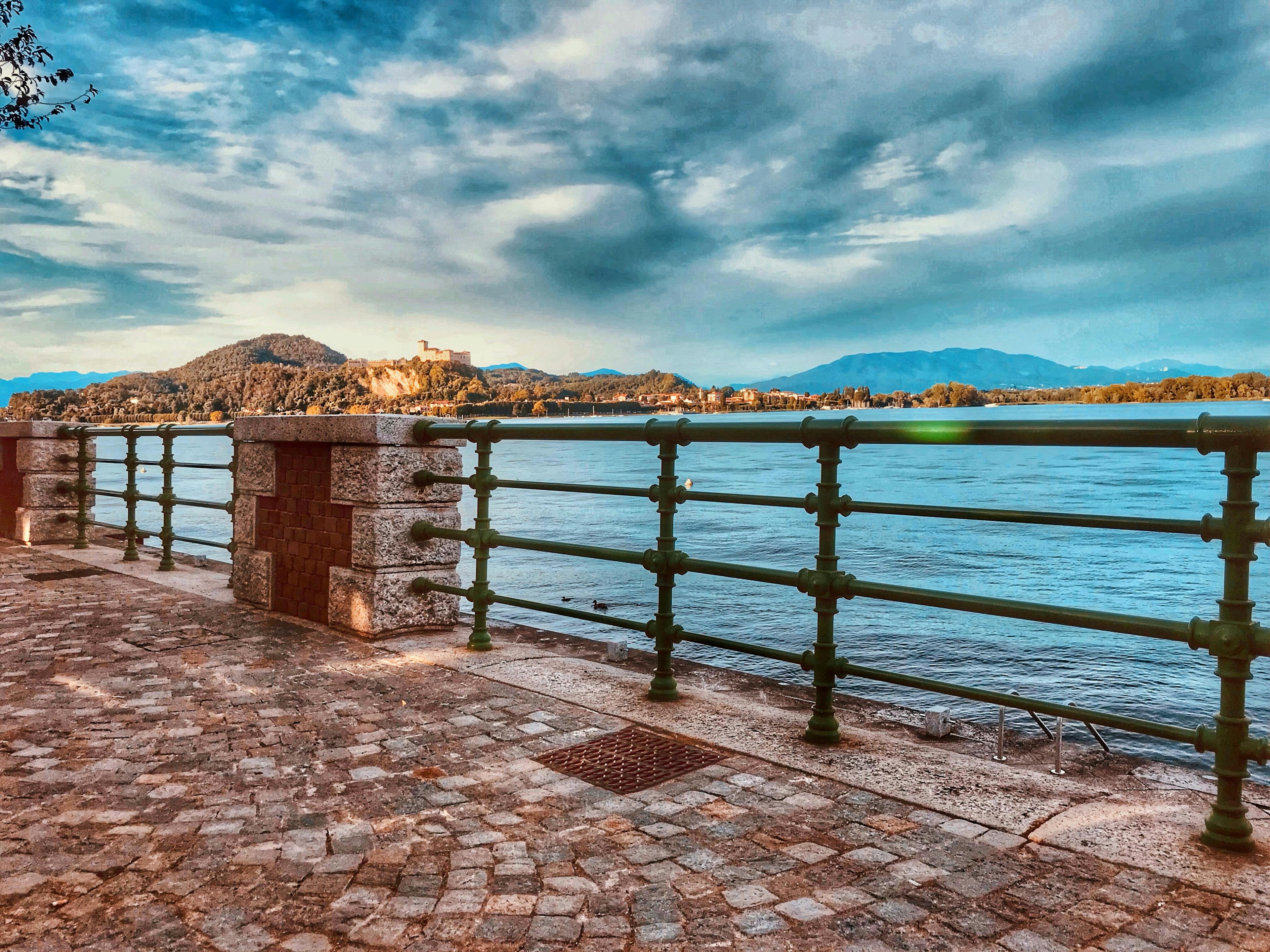 Arona